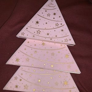 Too Faced Under The Christmas Tree Palette